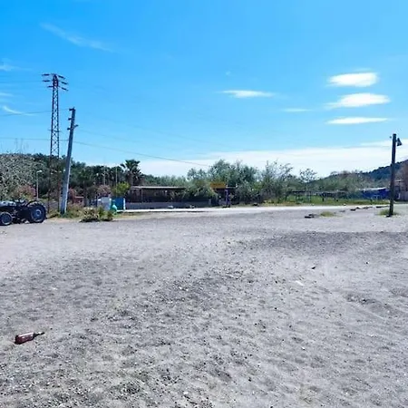 بيت للعطل Bademli Muestakil Yazcenneti Sitesi *